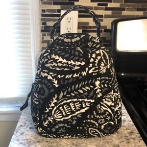 Vera Bradley paisley noir pattern!🤍